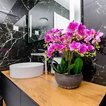 Crystal Luxury Apartament