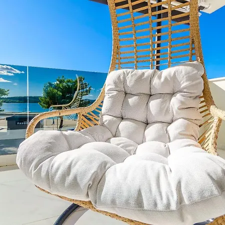 Crystal Luxury *